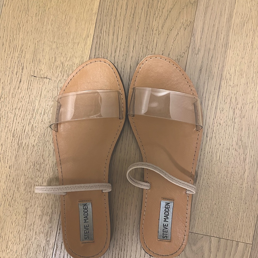 *WORN ONCE* Womens SIZE 8- Steve Madden nude and clear flat